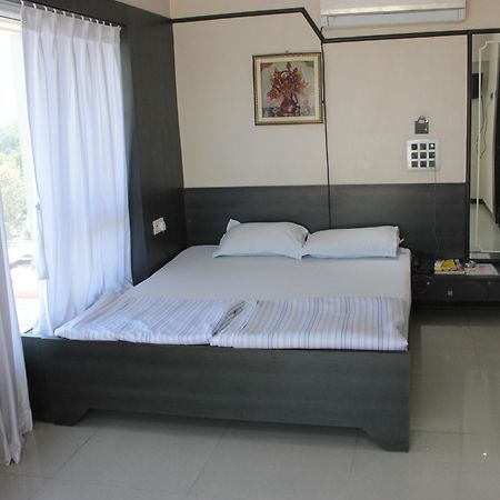 Hotel Apple Inn Ahmedabad Luaran gambar