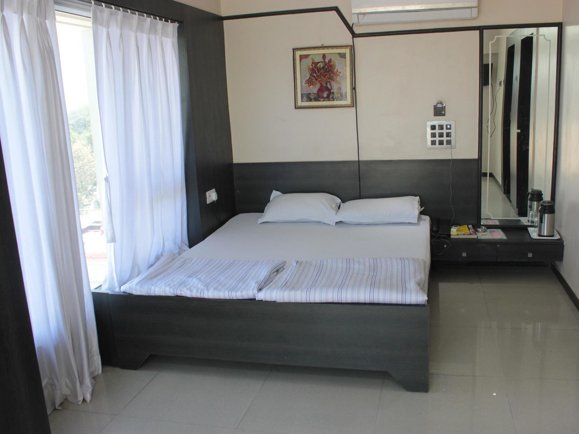 Hotel Apple Inn Ahmedabad Luaran gambar
